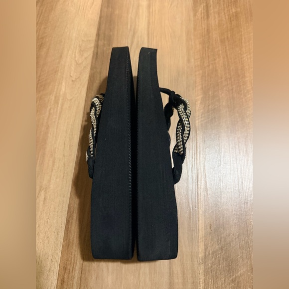 Harley-Davidson Women's Daphne Motorcycle Flip-Flop
Black rhinestones wedge 9 - Picture 12 of 12